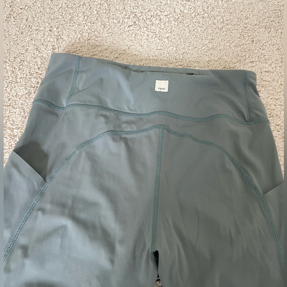 Vuori Stride legging green color, medium.